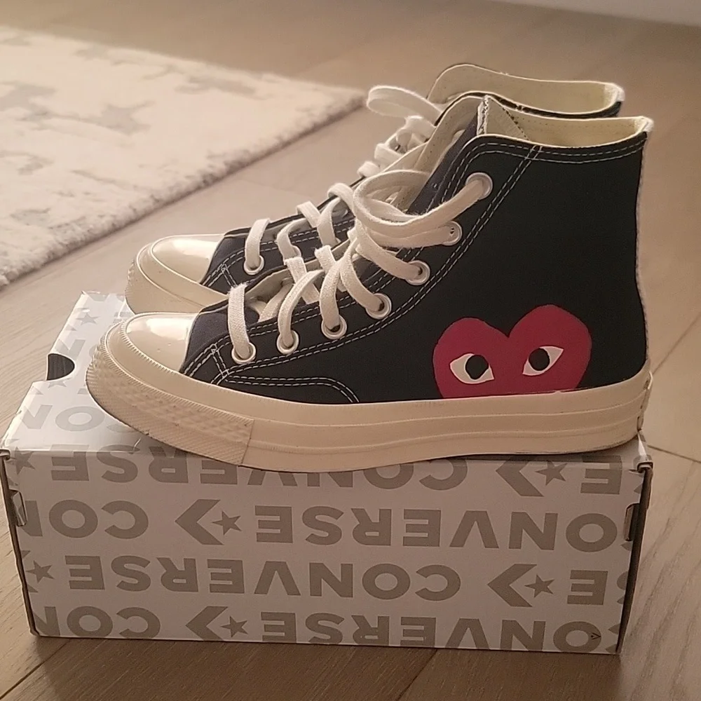Comme des Garcons PLAY X CONVERSE size 6/36.5 - Picture 2 of 7